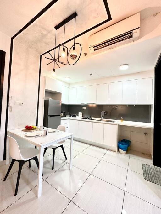 0117 Almas Studio100mbps! Netflix By Apartment Nusajaya (Iskandar Puteri)